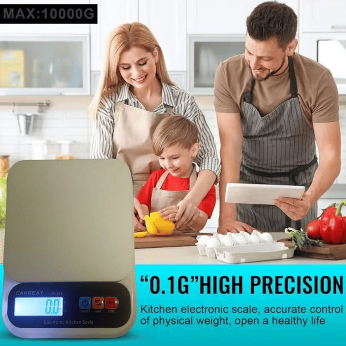 A family cooking together in the kitchen while using a digital kitchen scale, highlighting its high-precision measurement feature.