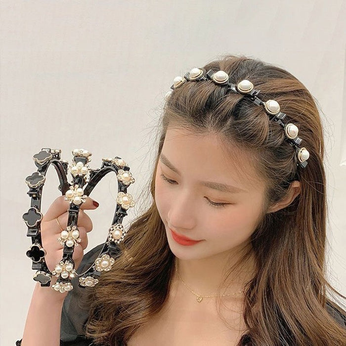 A lady worn Double Bangs Hairstyle Headband,also at the same time she holds 3 headbands in different designs