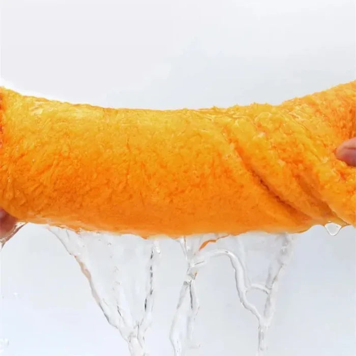 A Person is Squeezing  Hair Drying Cap.