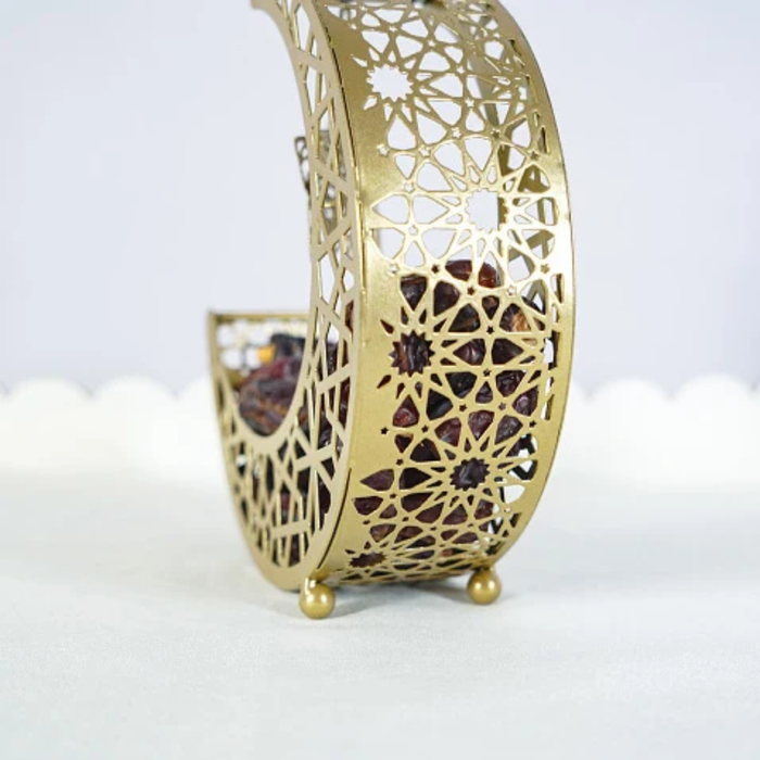 Design Details of Ramadan Eid Crescent Dates Holder with Dates.